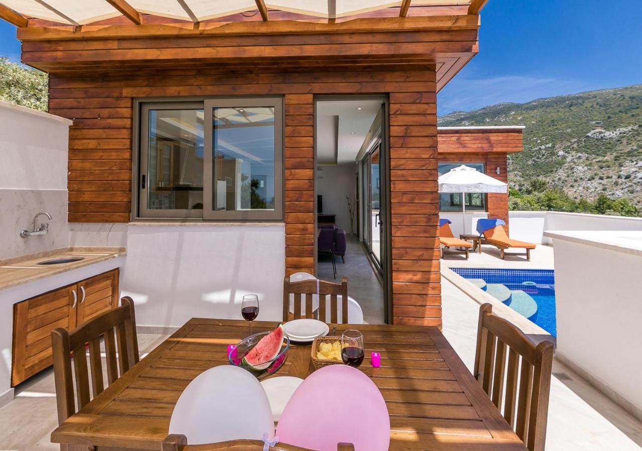 Villa 1 Sleeps 2 Honeymoon Isolated Infinity-Villa Orkide Uzumlu  Exterior foto